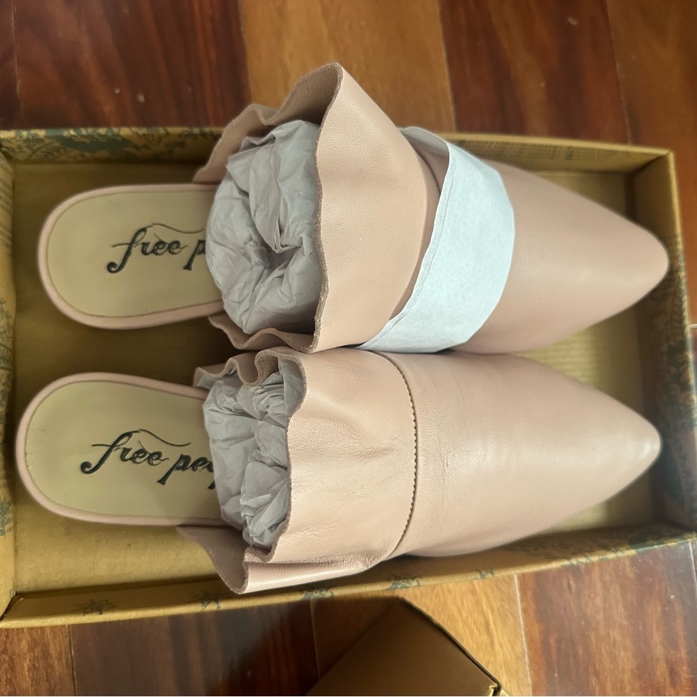 Free People Sienna Ruffle Slip On Pink Leather Pointed Toe Mules Shoes Size 40